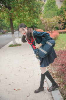 教室又被C尿了